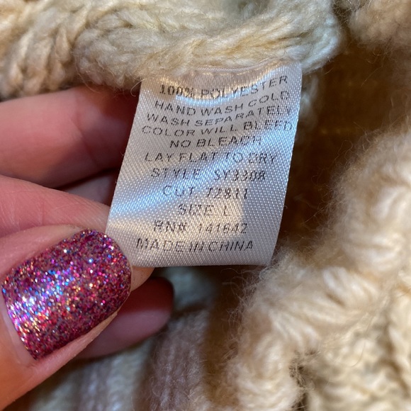 Womens she + sky sweater large with pearl accents cropped sits at the waist - Picture 5 of 7